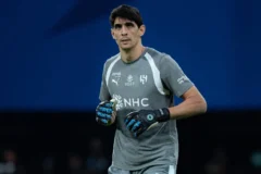 بونو والنصيري يبرران عدم الاحتفال بالأهداف بـ«الأخوة»