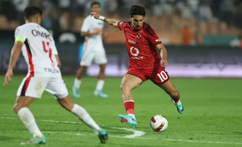 الأهلي يتصدر مؤقتاً بعد فوز كاسح على الزمالك في ديربي القاهرة