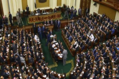 النواب المصري يؤجل حسم تفويض دعم السعودية إلى جلسة الاثنين